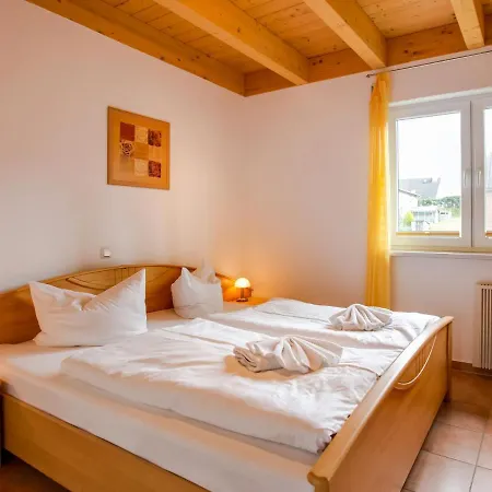 Lejlighed Spacious In With Balcony Beckerwitz
