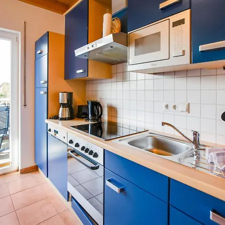 Spacious In With Balcony Lejlighed Beckerwitz